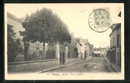 AK Patay, la Mairie, Rue Trianon