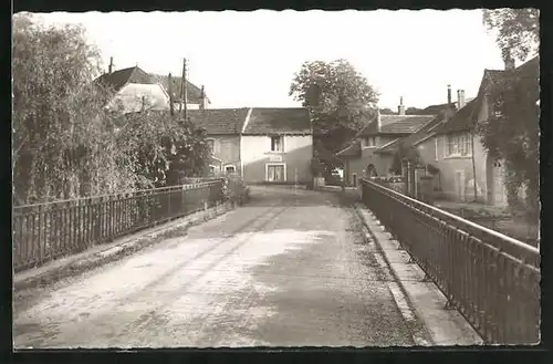 AK Bonnal, Entrée du Village