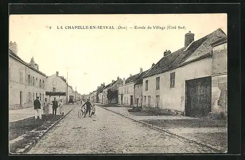 AK La Chapelle-en-Serval, Entrée du Village