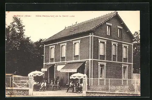 AK Bailleval, Hôtel-Restaurant de la Demi-Lune