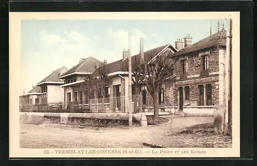 AK Tremblay-les-Gonesse, La Poste et les Ecoles