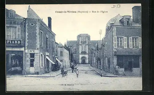 AK Cossé-le-Vivien, Rue de l`Eglise, Strassenpartie