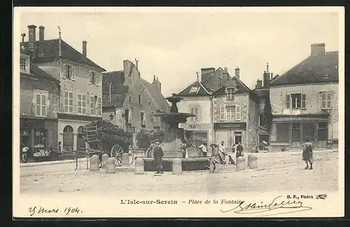 AK L`Isle-sur-Serein, Place de la Fontaine