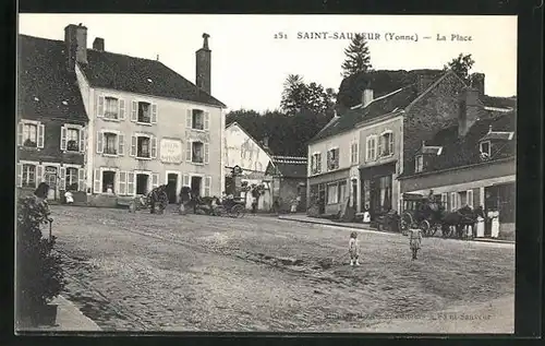 AK Saint-Sauveur, La Place et Hotel