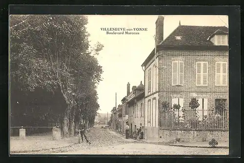 AK Villeneuve-sur-Yonne, Boulevard Marceau