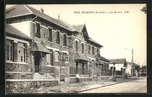 AK Domont, Les Ecoles