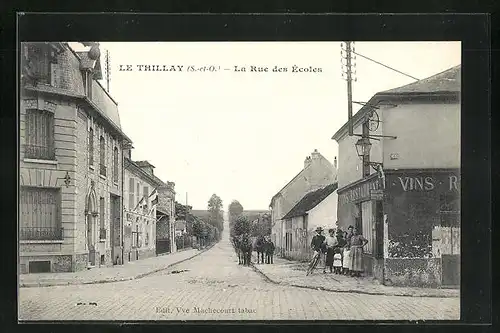 AK Le Thillay, La Rue des Écoles, Strassenpartie