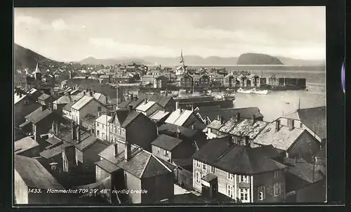 AK Hammerfest, Ortsansicht aus der Vogelschau am Hafen