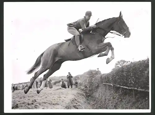 Fotografie Reitprüfung der Lord Leonfield-Jagd in Lee Place, Wisborough Green