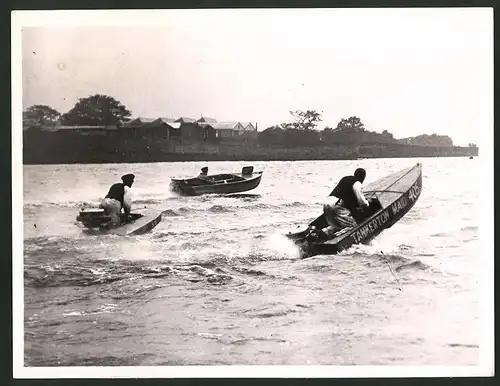 Fotografie Britische Amateur Motorboot-Meisterschaft auf dem Welsh Harp Lake bei Rendon