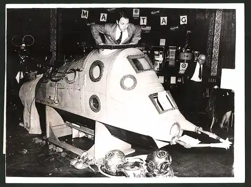 Fotografie New York National Inventors` Congress, Lenkbare Tauchkapsel des Erfinders Emil Kulik aus Brooklyn, U-Boot