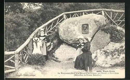 AK Pont-Aven, Le Monument élevé à la Mémoire de Brizeux