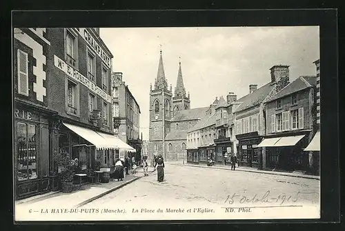 AK La Haye-du-Puits, La Place du Marché et l`Eglise