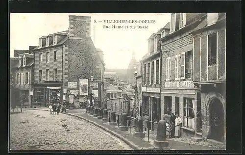 AK Villedieu-les-Poeles, Rue Haute et rue Basse, Strassenpartien