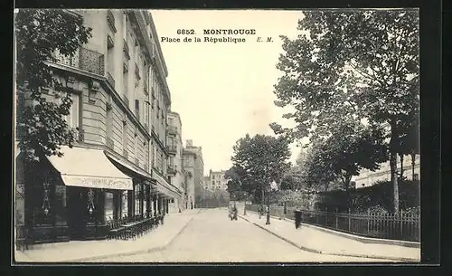 AK Montroude, Place de la Republique