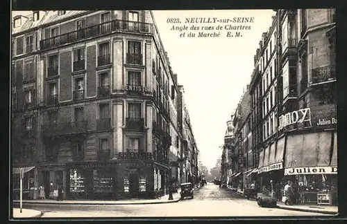 AK Neuilly-sur-Seine, Angle des rues de Chartres et du Marché