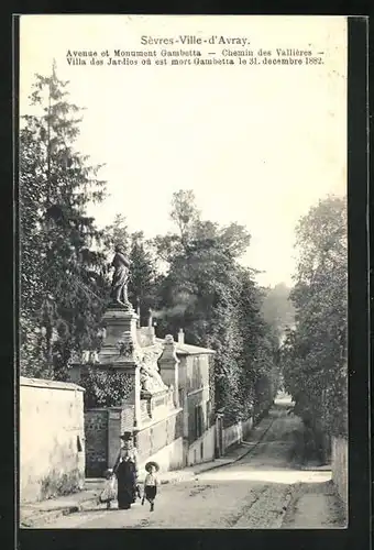 AK Sèvres-Ville-d'Avray, Avenue et Monument Gambetta, Chemin des Valliéres, Villa des Jardies ou est mort Gambetta