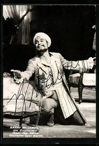 AK Berlin, Deutsche Oper, Opernsänger Barry McDaniel als Guglielmo in Cosi fan Tutte, Autograph