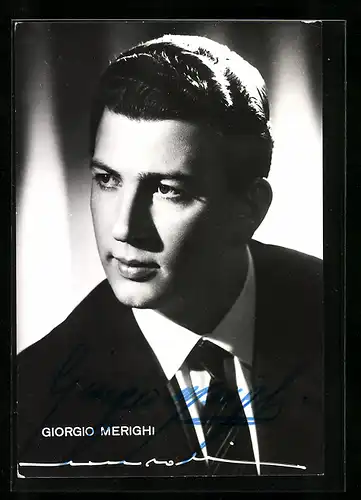 AK Opernsänger Giorgio Merighi mit gegeltem Haar, Autograph