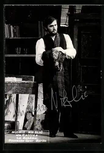 AK Berlin, Deutsche Oper, Opernsänger Miomir Nikolic als Colline in La Bohème, Autograph