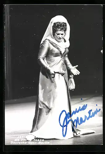 AK Berlin, Deutsche Oper, Opernsängerin Janis Martin als Floria Tosca, Autograph