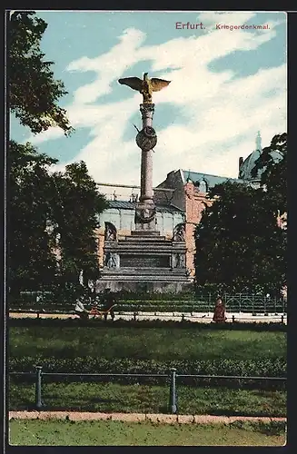 AK Erfurt, Kriegerdenkmal mit Grünanlage und Kindern