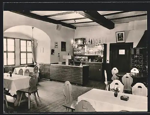 AK Kapellendorf bei Apoida, Konsum-Gaststätte Wasserburg, Innenansicht