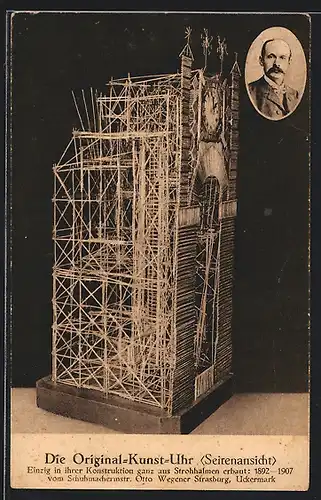 AK Strasburg /Uckermark, Seitenansicht der Original-Kunst-Uhr, aus Strohhalmen erbaut