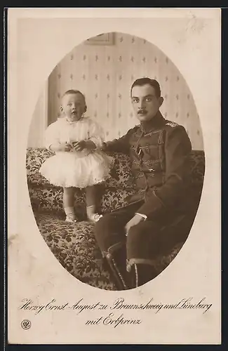 AK Husar Ernst August Herzog von Braunschweig mit seinem Erstgeborenen