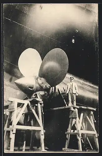 Foto-AK Dampfer Albert Ballin der Hamburg-Amerika Linie, Antriebsschraube