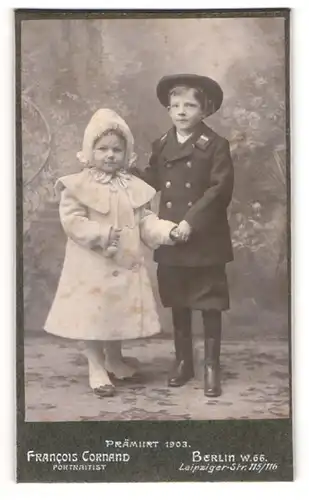 Fotografie Francois Cornand, Berlin, Leipziger-Str. 115-116, Walter Conrad und Schwester in modischer Kleidung