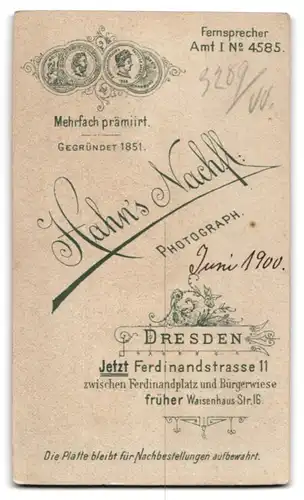 Fotografie Hahn`s Nachf., Dresden, K.u.K. Soldat in Uniform mit Orden an der Brust, 1900