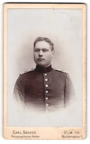 Fotografie Carl Sachse, Ulm a. D., Soldat Oldenbrak in Uniform Rgt. 13