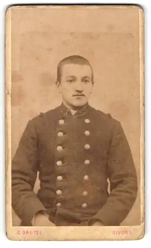 Fotografie C. Drutel, Givors, junger französischer Soldat in Uniform Rgt. 25