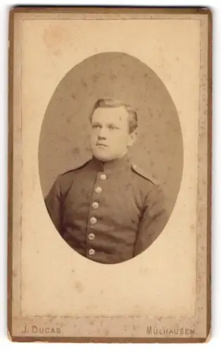 Fotografie J. Ducas, Mülhausen / Els., junger Soldat in Uniform