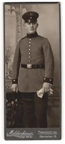 Fotografie Moldenhauer, Frankfurt / Oder, junger Soldat in Uniform