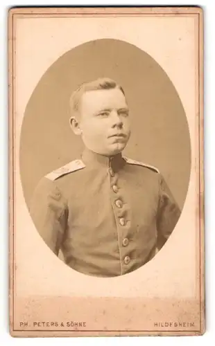 Fotografie Ph. Peters & Söhne, Hildesheim, junger Soldat in Uniform Rgt. 79