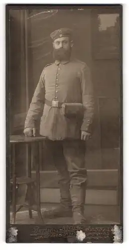 Fotografie E. Kregeloh, Mannheim, Soldat Valentin Gottselig in Feldgrau Uniform mit Vollbart