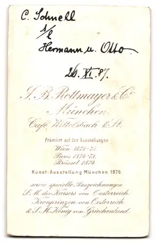 Fotografie J. B. Rottmayer & Comp., München, junger Mann C. Schnell im karierten Anzug mit Mustasch, 1887