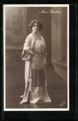 AK Opernsängerin Mizzi Günther im Kimono