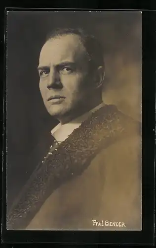 AK Opernsänger Paul Bender im Mantel