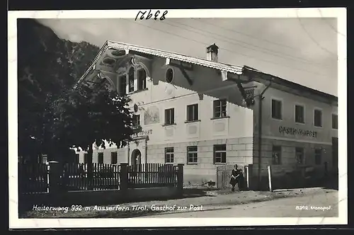 AK Heiterwang /Ausserfern, Gasthof zur Post mit Strasse