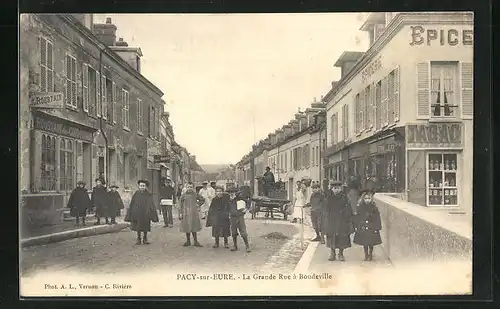 AK Pacy-sur-Eure, La Grande Rue à Boudeville, Strassenpartie