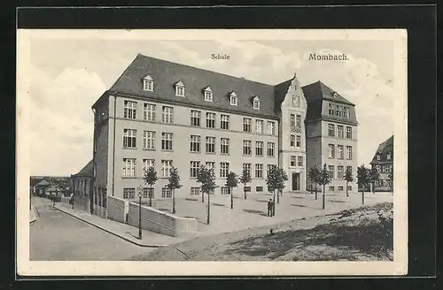 AK Mombach, Schule