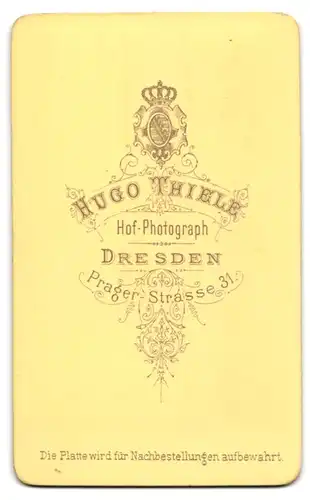 Fotografie Hugo Thiele, Dresden, Portrait Dame mit aufwendiger Frisur, um 1880