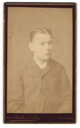 Fotografie van Daalen & Elben, Reutlingen, Portrait Knabe mit zeitgenöss. Frisur