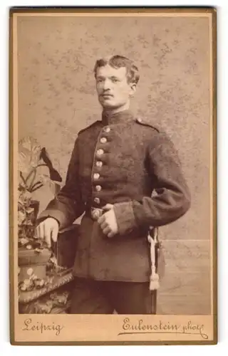 Fotografie Eulenstein, Leipzig, Portrait Soldat in Uniform