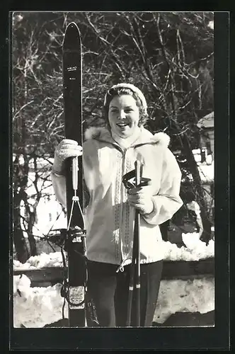 AK St. Anton, H.K.H. Prinses Beatrix mit Skiern