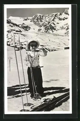 AK Zermatt, Prinses Margriet mit Skiern 1948