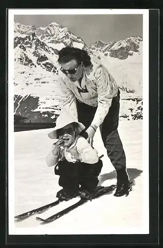 AK Zermatt, H.K.H. Prinses Juliana met Prinses Margriet 1948